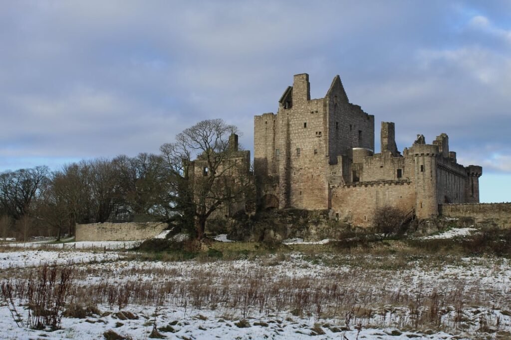 Picture of Craigmillar Castle